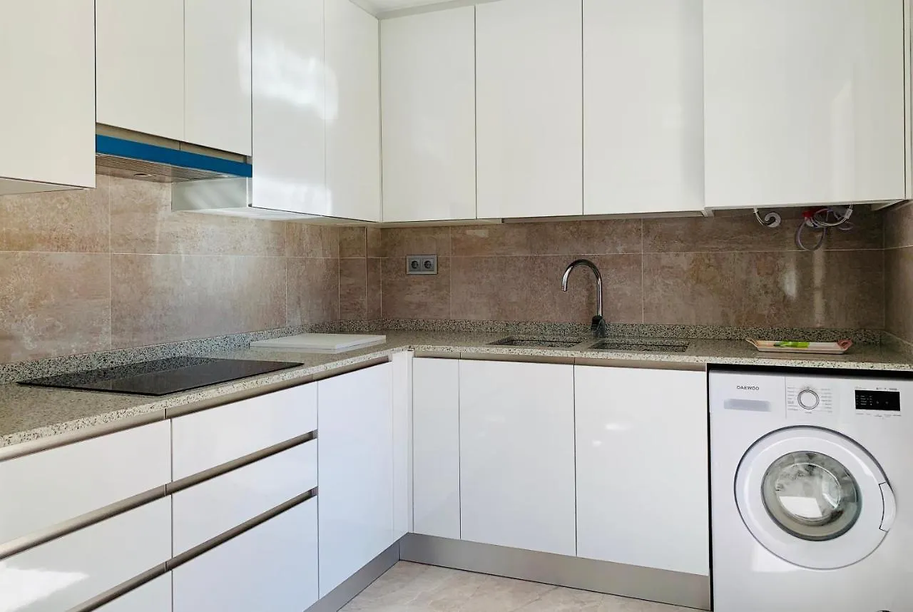 Home Avenida סאלו 0*,  ספרד